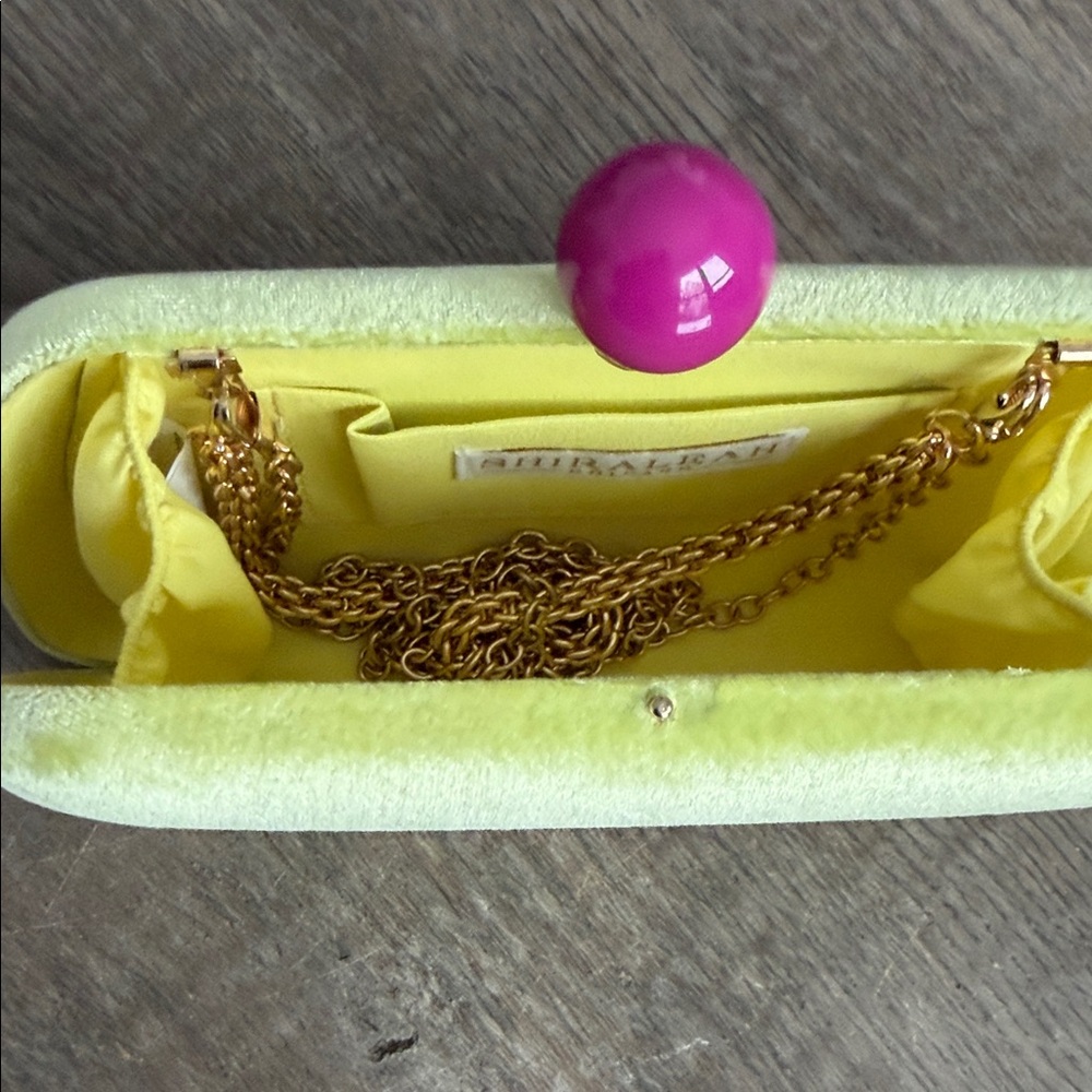 Shiraleah Chicago Lime Green Clutch with Pink Accent closure - Picture 5 of 9